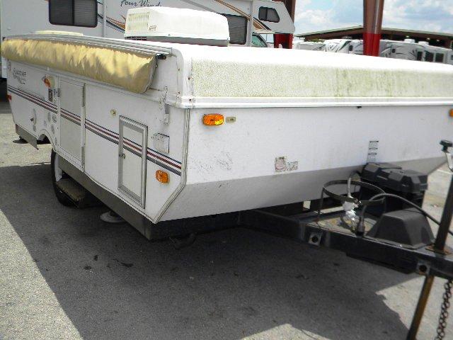 Used 2004 Forest River Flagstaff 228 Pop Up For Sale